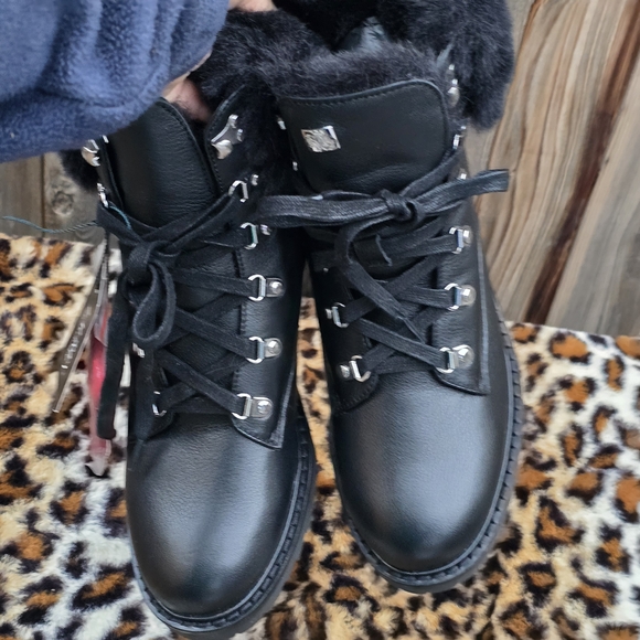 Lauren Ralph Lauren Women's Black Fur-Lined Boots Size 7.5B - Picture 5 of 14